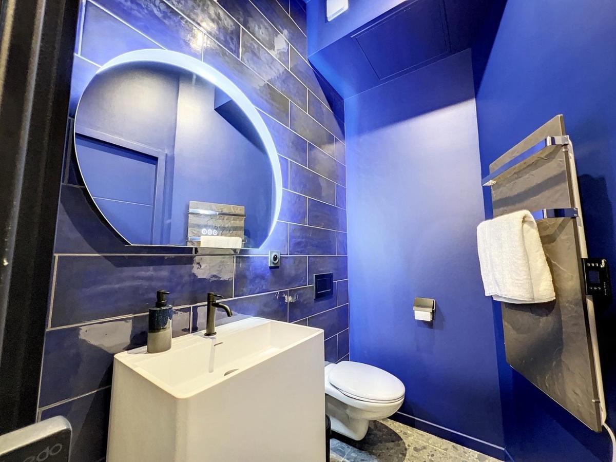 Cocon Blanc Calin Avec Jacuzzi Privatif - Loveroom Insolite Saint-Etienne  Exterior foto
